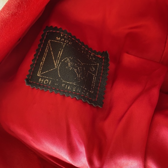 Vintage Leather Jacket - Picture 2 of 3